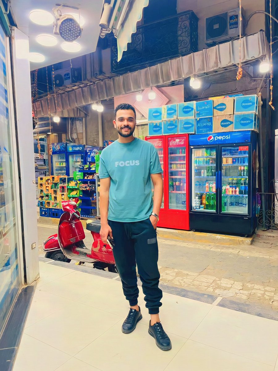 afouad219's tweet photo. ١٨٥💙🐋 https://t.co/l4mLPuyNxI