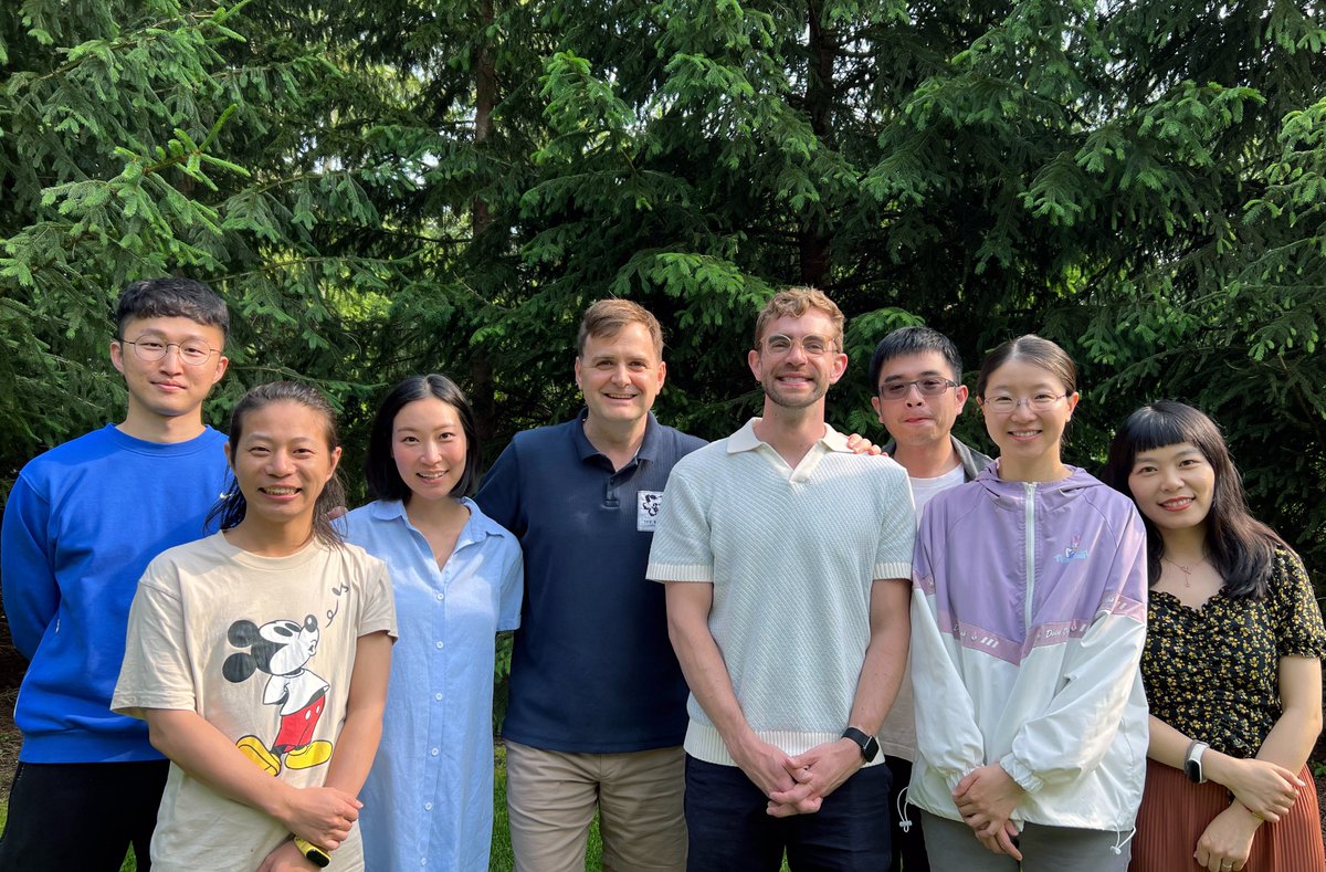 MeleroMartinLab's tweet photo. What a fantastic time we had at our annual Lab BBQ at @MeleroMartinLab - Sending warm summer wishes to all our amazing lab members. Incredibly fortunate to have such a talented group of individuals and wonderful people ππΌ Thank you! @BostonChildrens and @harvardmed #LabBBQ https://t.co/Zk02qwHDEa