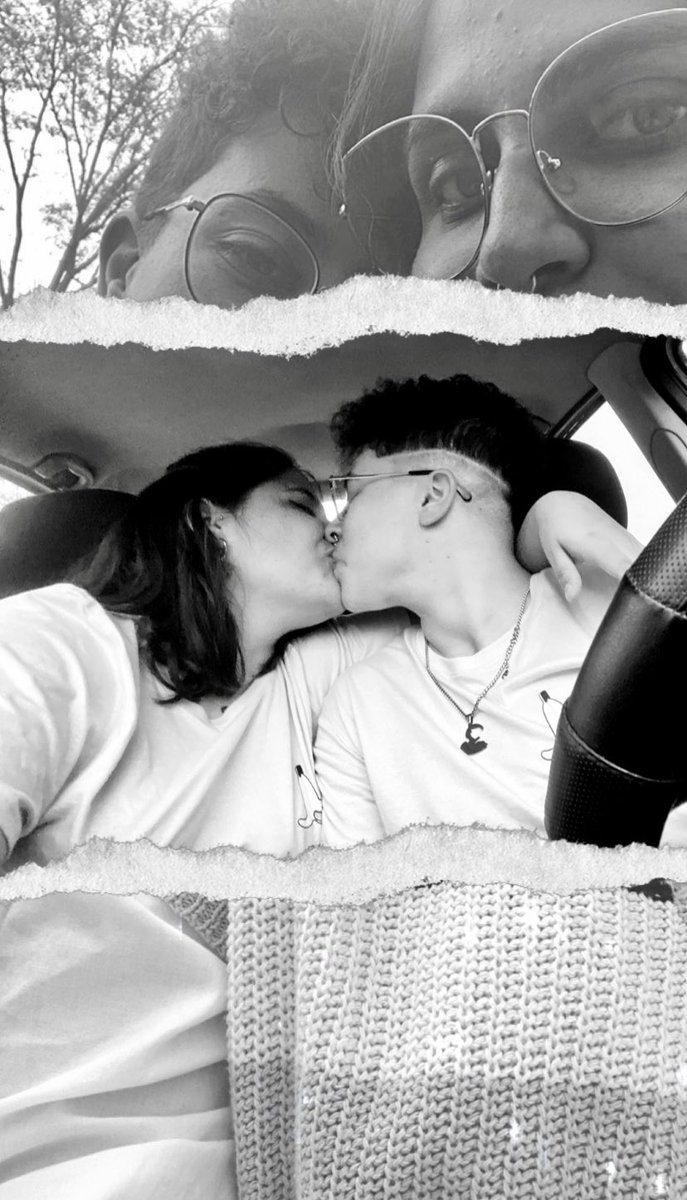 noe_mdr's tweet photo. Siempre fuimos amigas, ha estado a mi lado toda la vida (literalmente). Después de dejar a mi anterior pareja empezamos a hablar en un tono muy distinto y… hasta hoy, que nos casamos en poquito 🤭💍❤️🎈@_tere_mc_ https://t.co/XtWFL4xBk4