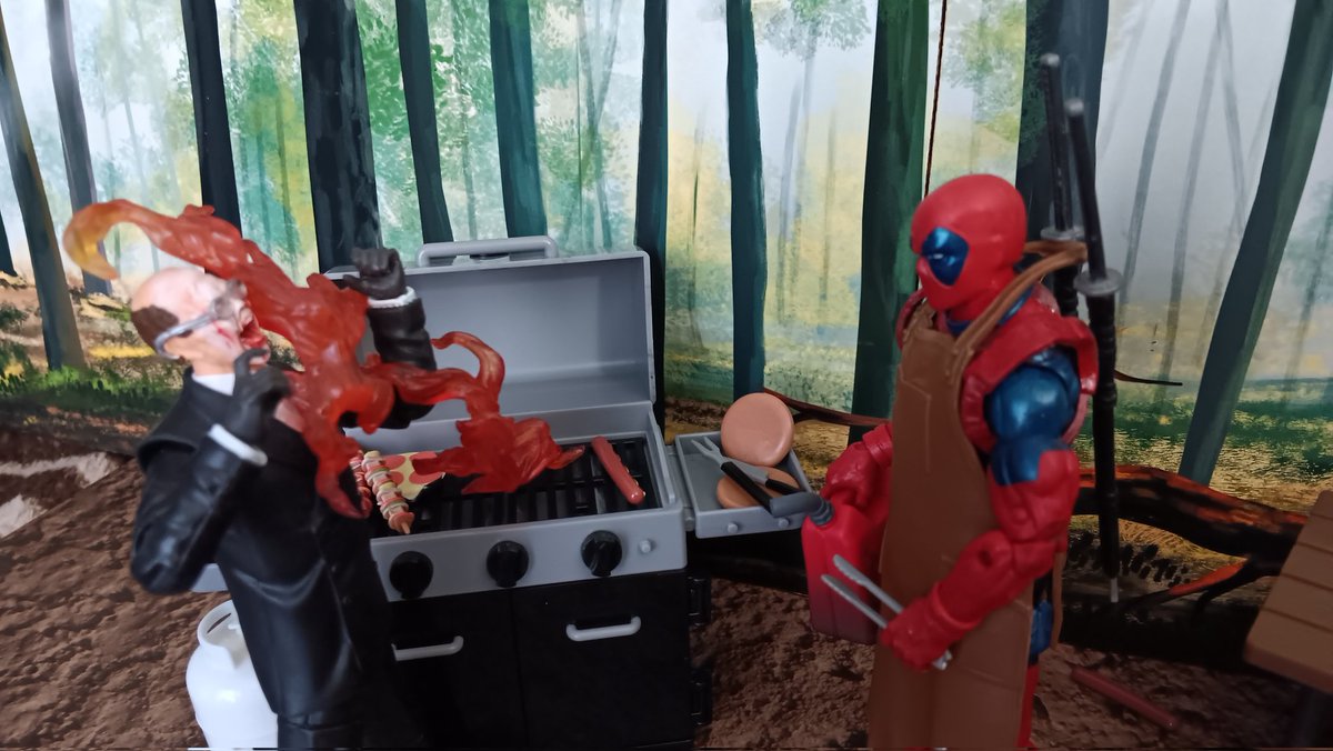 Ardvizcarr's tweet photo. Testing new Barbeque grill with Deadpool. https://t.co/GrHTIfMrCh