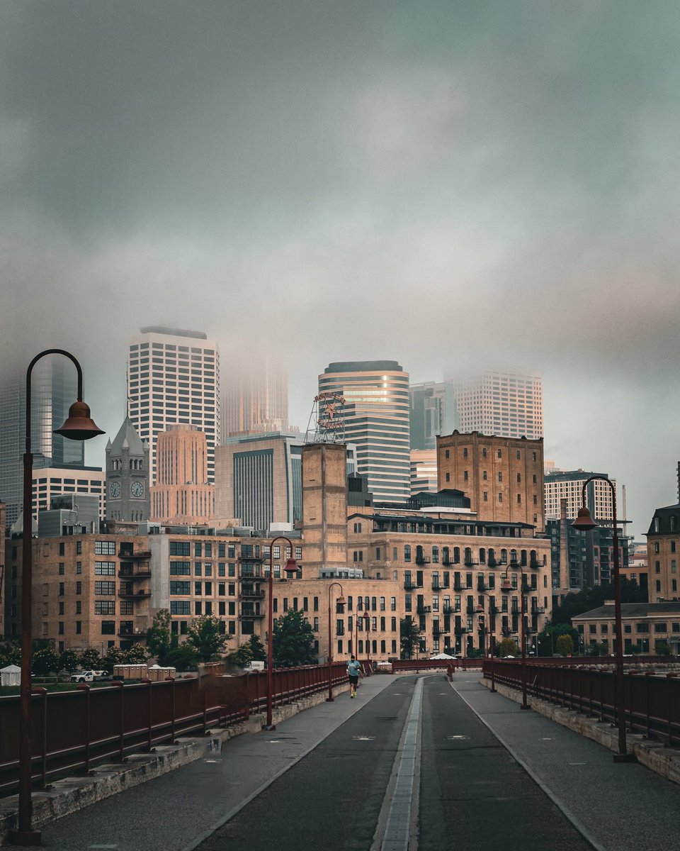 06-19-2023 | Minneapolis on cloudy morning. 

#Minneapolis #photography #urban