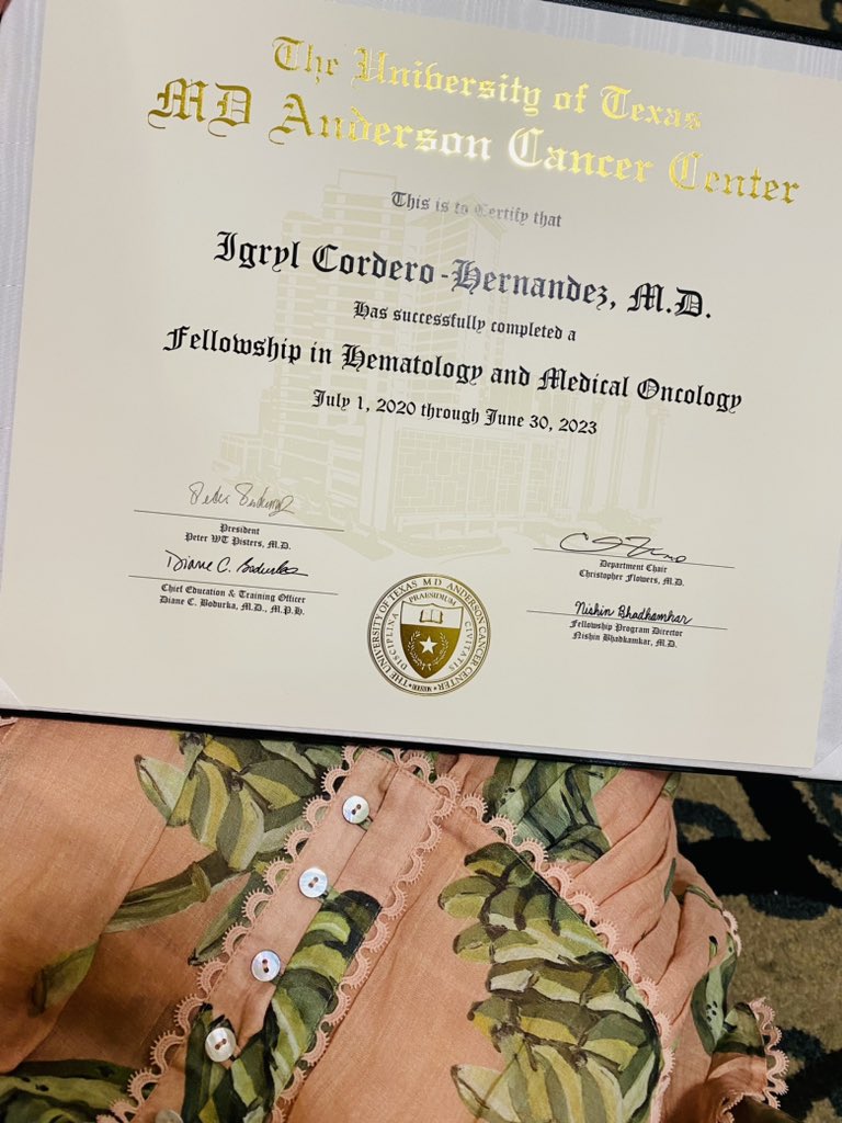 All the feels this past weekend! Deeply grateful to all who supported me on this journey 👣 from PR to Heme- Onc fellowship <a href="/MDAndersonNews/">MD Anderson Cancer Center</a>. 👩🏻‍⚕️🎓

Wore my plantain dress to honor my island 🇵🇷and my family, in particular Abuelo, whose CRC diagnosis inspired my path. 💙 #endcancer