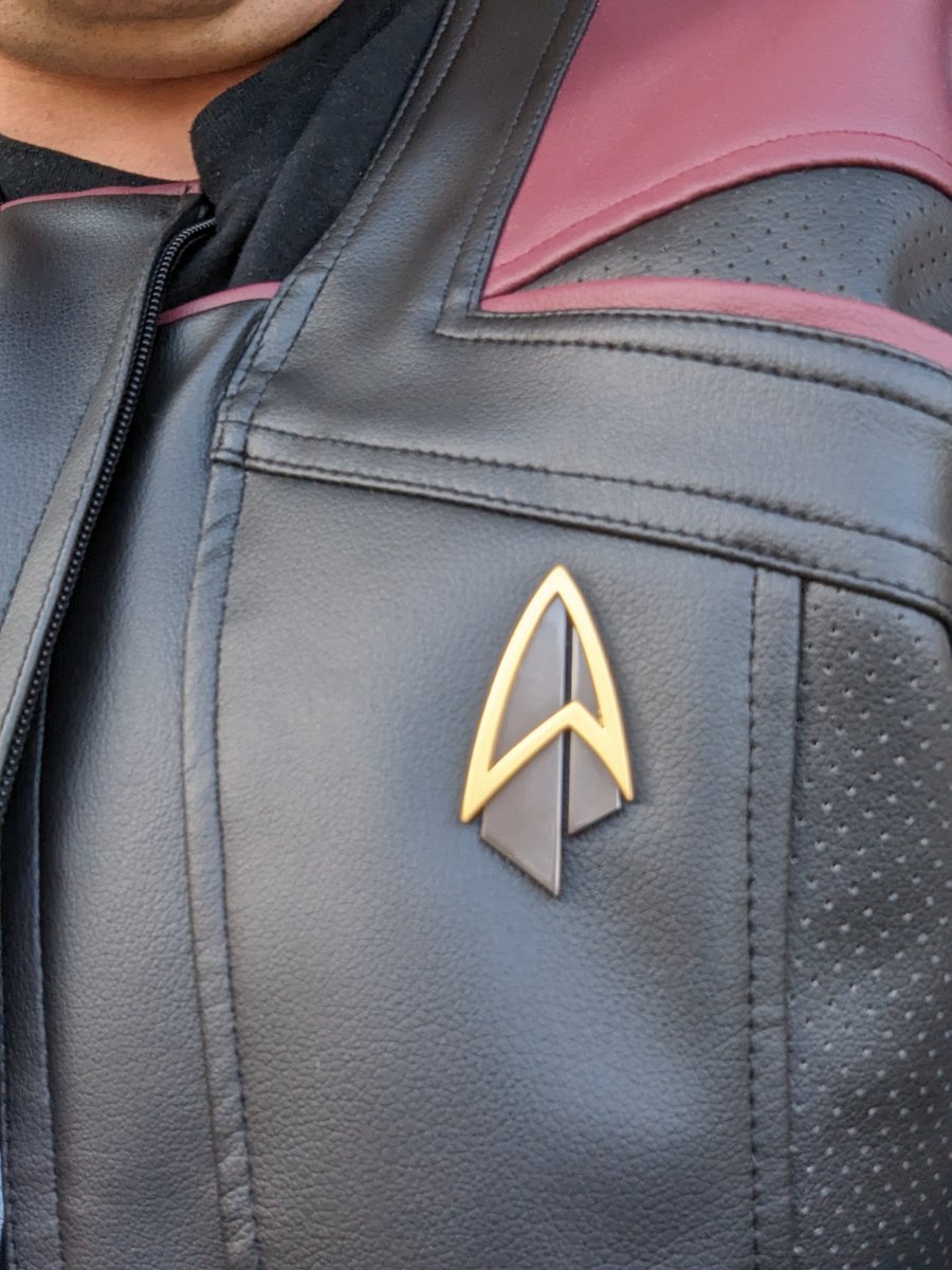 Something arrived today 

#StarTrekPicard 
#StarTrekLegacy 
#livelongandprosper
#thefinalfrontier
#inuniform

@HeroWithinInc
@StarTrekOnPPlus 
@DaveBlass