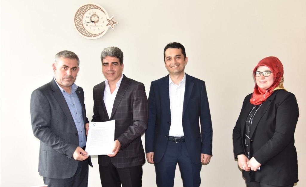 Kamu Kimyagerleri ve Özlük Hakları" Komisyonumuz TOÇ BİR-SEN Genel Merkezini ziyaret ederek Hukuk ve Toplu Sözleşmeden Sorumlu Genel Başkan Yardımcısı Sn. Zekeriya YAZICI ile görüşme gerçekleştirmiştir. Sn. Genel Başkan Yardımcısına ilgisi ve alakasından dolayı teşekkür ederiz.