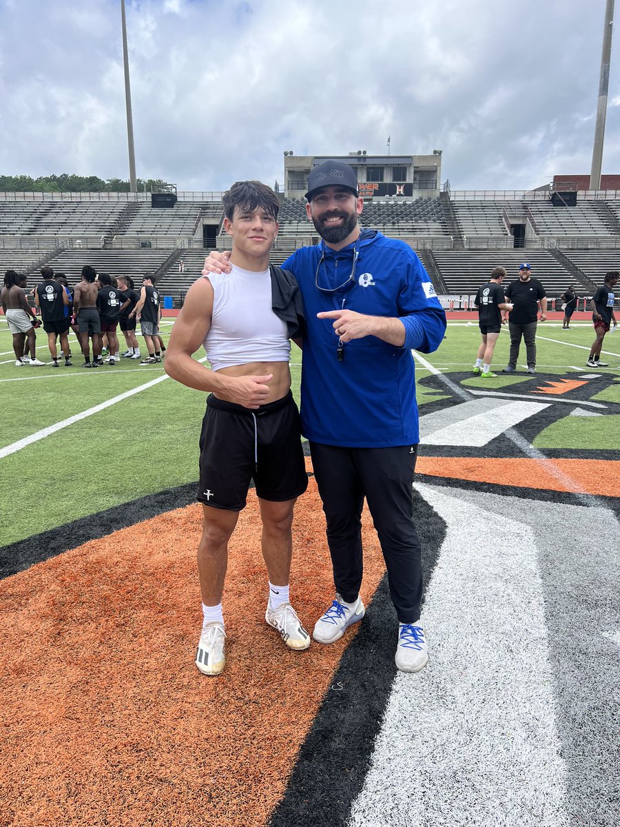 After a great conversation with <a href="/raydevezin/">Coach Tyray Devezin</a> I am Blessed to receive an offer from Shorter University <a href="/coachmdavis07/">Michael Davis</a> <a href="/coachmorrison58/">Zach Morrison</a> @coach_Strickand <a href="/HallTechSports1/">Hall-Tech Sports</a> <a href="/AverageJoesSpo1/">Average Joe’s Sports Talk, LLC</a>