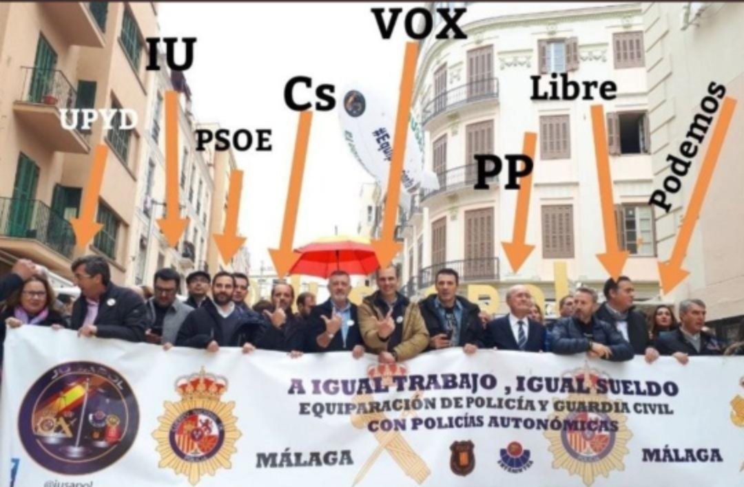 jusapoltoledo's tweet photo. @JusapolVizcaya Ahí te va más foto de manifestaciones de JUSAPOL, no hay como tirar de hemeroteca para machacar a un periodista subvencionado.
#EquiparacionYa  Manipuladores informátivos 💩💩💩💩💩💩 https://t.co/9jx6ej4cJ6