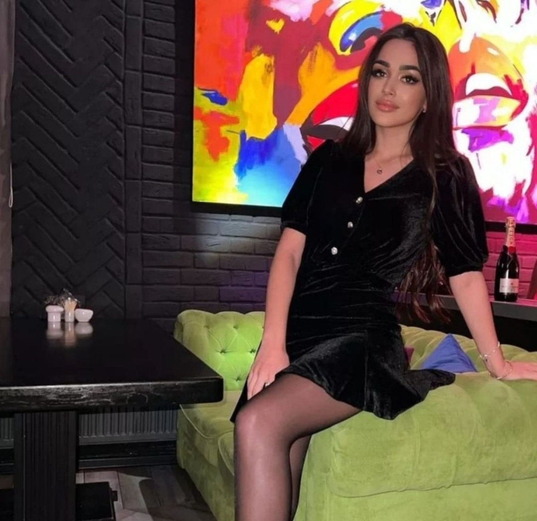 simgeyild06's tweet photo. Merhabaa bebeğim 💞🤩 #Çankaya #batıkent #kizilay #çukurambar  #Mamak #tunali #bahçelievler 😘 https://t.co/4bBAkQsP6X
