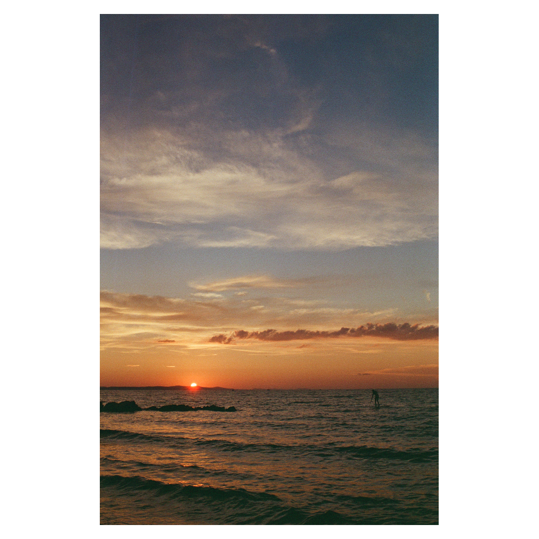 #standuppaddle at #sunset; #croatia (#shotonfilm)
.
📷: @christianthiess with Nikon FE2 
🎞️: #adoxcolormission, thankfully developed by @fotoleutner 
.
#helloadox #shootitwithfilm #city_e_scape #believeinfilm #filmcommunity #framesmag #nikonfe2 #35mm #shootfilmmag #VisitCroatia