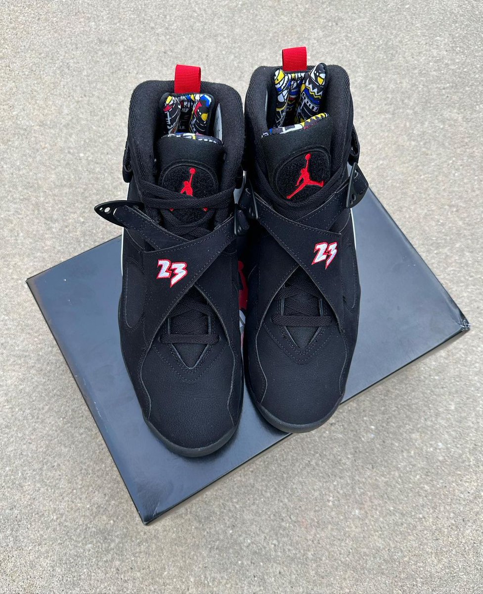 TheSiteSupply's tweet photo. September 30th: Air Jordan 8 OG "Playoffs" 🏀 https://t.co/NvhFnxADzX 

📸 realdeegotjuice (IG) https://t.co/uLZdxkYu6s