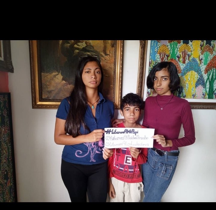 Y mientras El Aissami después del magistral robo a la nación anda suelto por el mundo, nuestros camaradas luchadores celebran su día del padre tras las rejas entre peticiones de libertad de sus hijos y familiares  #LiberenALosLuchadores #PorUnaVenezuelaSinPresosPoliticos