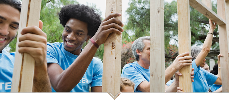 Summer break is here, &amp; it's a great time for students to clock volunteer hours! Help your community &amp; create lasting memories. Find local opportunities here: dosomething.org/us/articles/su…  🙌🎓...