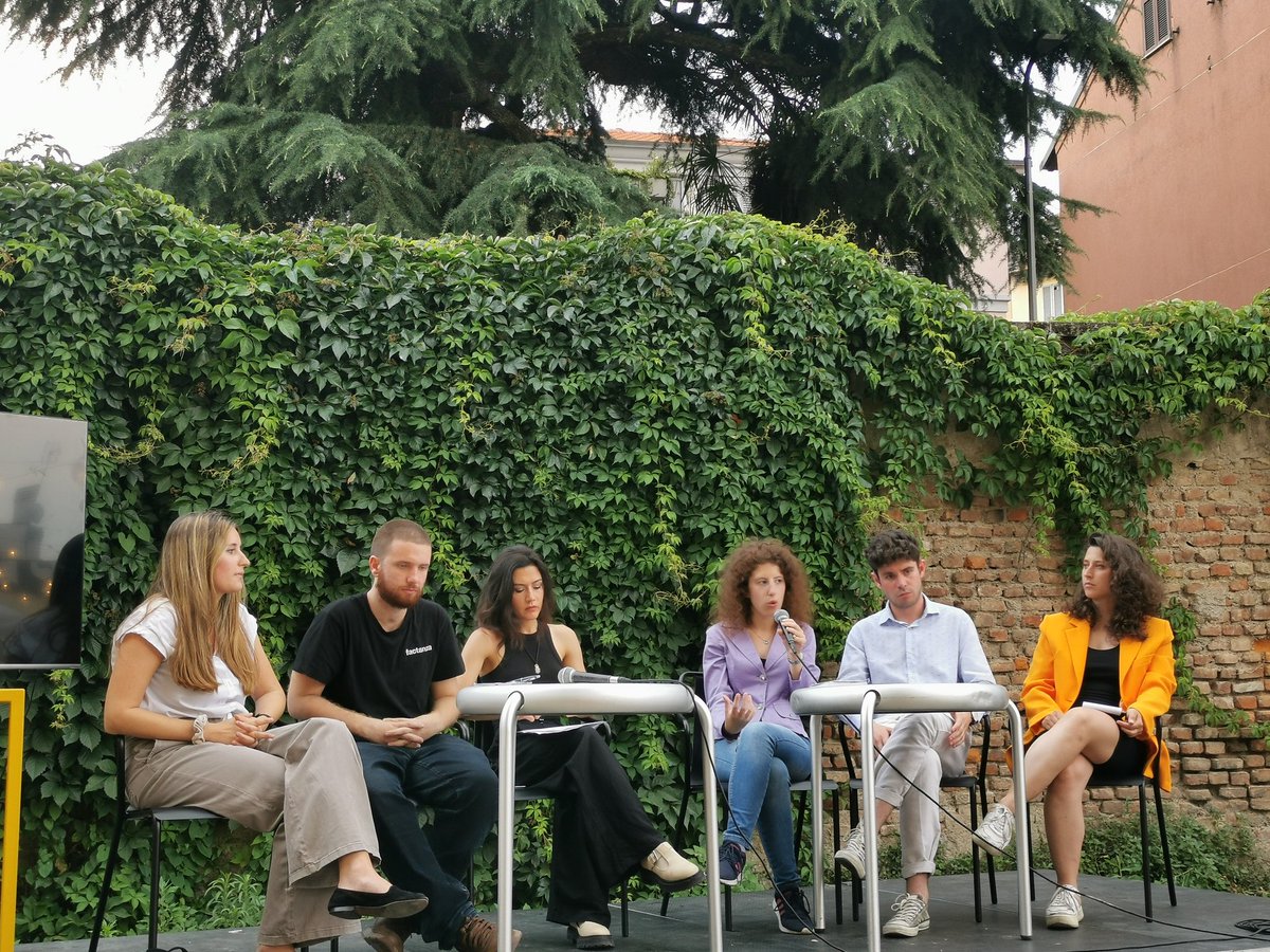 ComuneMI's tweet image. 🔎 Il giornalismo partecipativo può incidere sulla #partecipazione civica alla vita democratica? La prima giornata del #ForumDellaPartecipazione si chiude con i giornalisti della Scuola di Giornalismo Walter Tobagi, @factanza @FondFeltrinelli e il panel sul #CitizenJournalism.