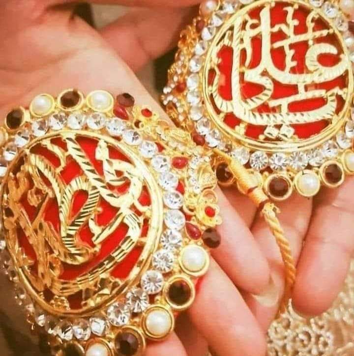 Syedaanusha72's tweet photo. " علیؑ کے ساتھ ہے زہرہؑ کی شادی! ۔ " ❤😍

" یکم ذوالحج عقدِ سیدہ فاطمہ زہرہؑ و امام مولا علیؑ بُہت مُبارک! ۔ " ❤😍 https://t.co/wmDw5OGrpJ