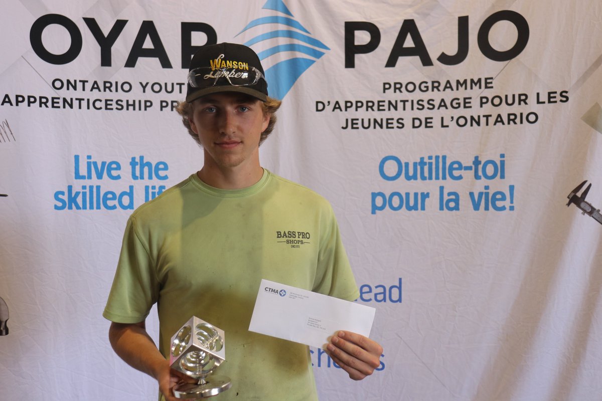 Westgate CVI student Nick Battigelli received a $1,000 Canadian Tooling & Machining Association High School Bursary today for having demonstrated high proficiency in metalworking skills obtained at school!
Read the full story:
lakeheadschools.ca/general/studen… #LPStb