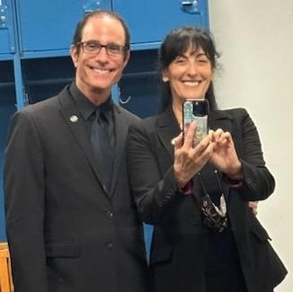 JoshuaFinkel's tweet photo. Fantastic 3 #Commencement2023 ceremonies at my alma mater @UCIrvine as a #namereader along with my fellow alum @ndroidap
Love working with their team and getting a chance to visit my alma mater.
#voicetalentinternational
@ndroidap
@JoshuaFinkel
@ctadeja
#VTI https://t.co/eziR7d01QW