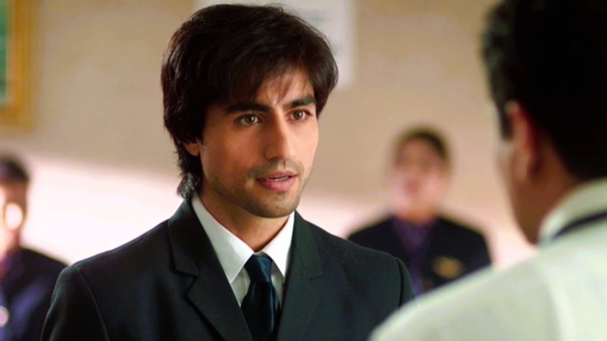 𝗖𝗵𝗮𝗻𝗱𝗻𝗶 on Twitter "RT ishqkiyaax face card never declines my god"