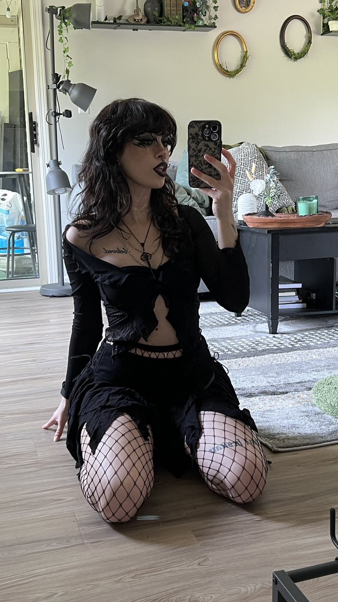 UndeadEm_'s tweet photo. Feeling very Bonita today https://t.co/wJIuYgyJQU