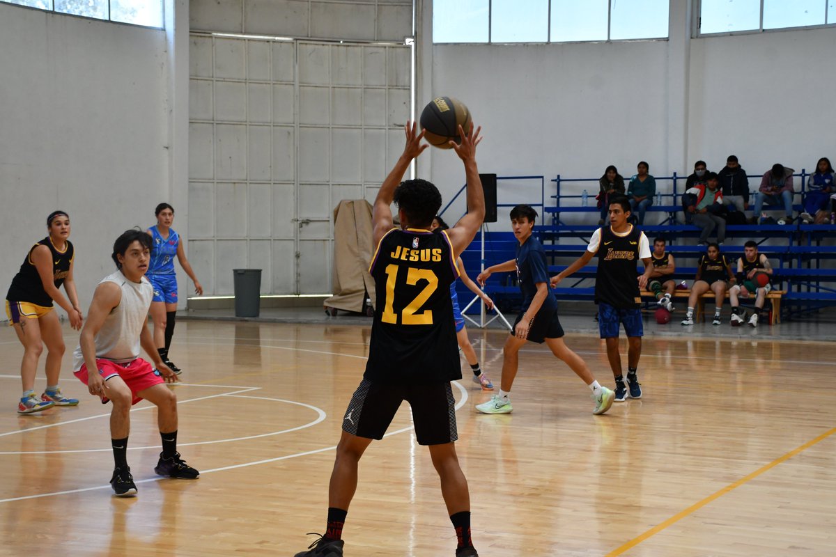 Universidad de Ixtlahuaca CUI tweet media