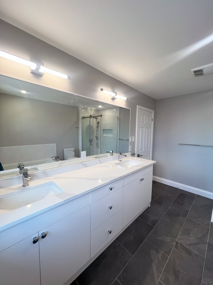 YourFrenchTouch's tweet photo. This platform tub is pure indulgence, offering a perfect spot to unwind after a long day. Soak away your worries, surrounded by elegance and comfort. 
The spacious counters provide ample room for all your self-care essentials
#ottawarenovations #bathroomremodel https://t.co/bngQJH2fWX