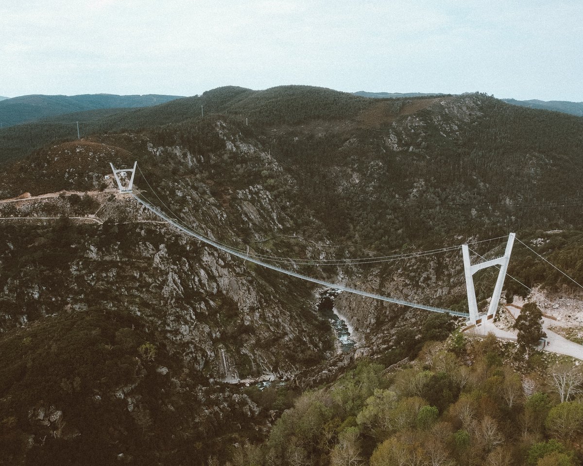 516 Arouca.
.
#arouca516 #516arouca #arouca #aroucageopark #portugal #portugal2023 #portugaltravel #travellingportugal #portugalsights #portugalnature #suspendedbridge #suspendedbridges #bridges #bridgesoftheworld #pedestrianbridge #aroucageopark #movingtheway #beautifulday