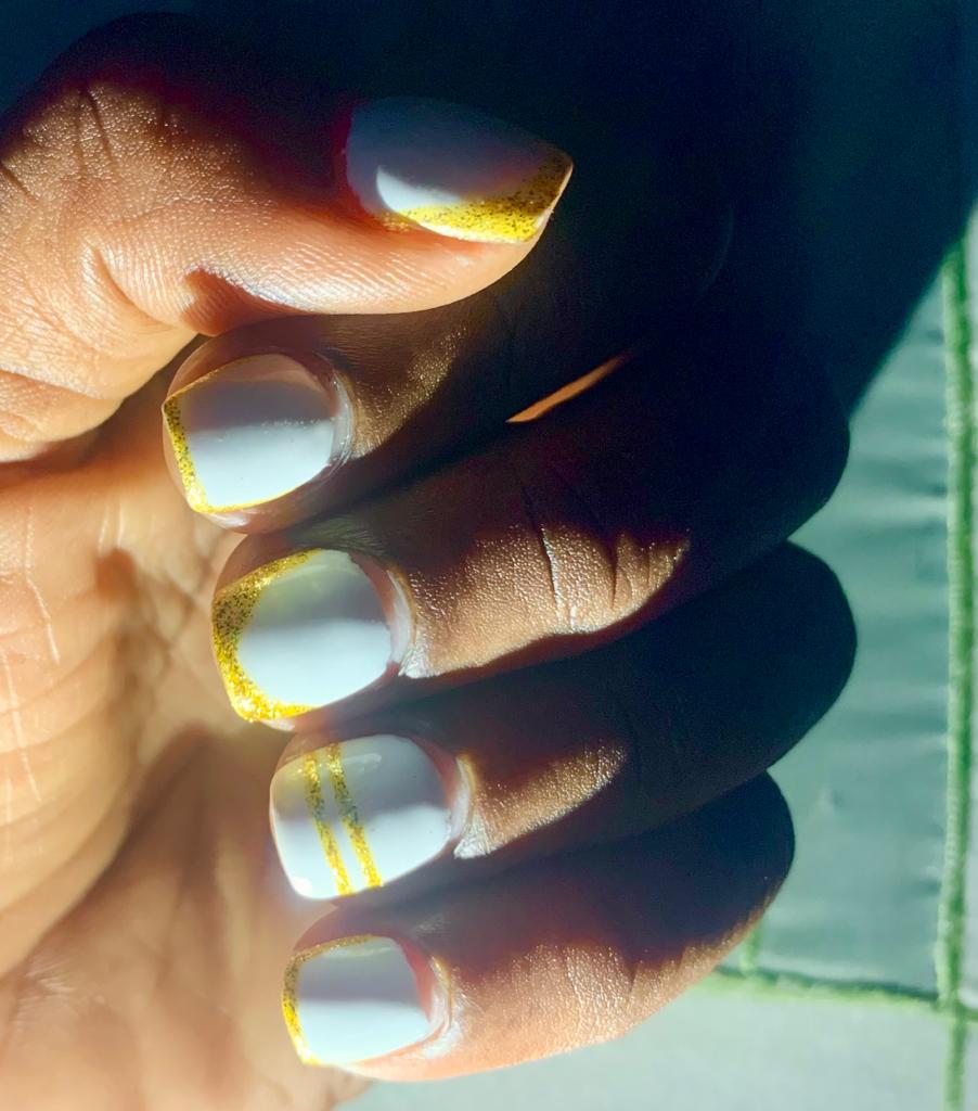 PatiePolly's tweet photo. 1st time having a female nail technician & l might just demand that going forward. Carefully like a surgeon's scalpel, she guides the drill around for perfection.
@MarthyHappie, #NailPlanet, I love my short nails!
Check them out: Namaganda Plaza, Shop T5
#SupportASister https://t.co/tKBgLhRWNO