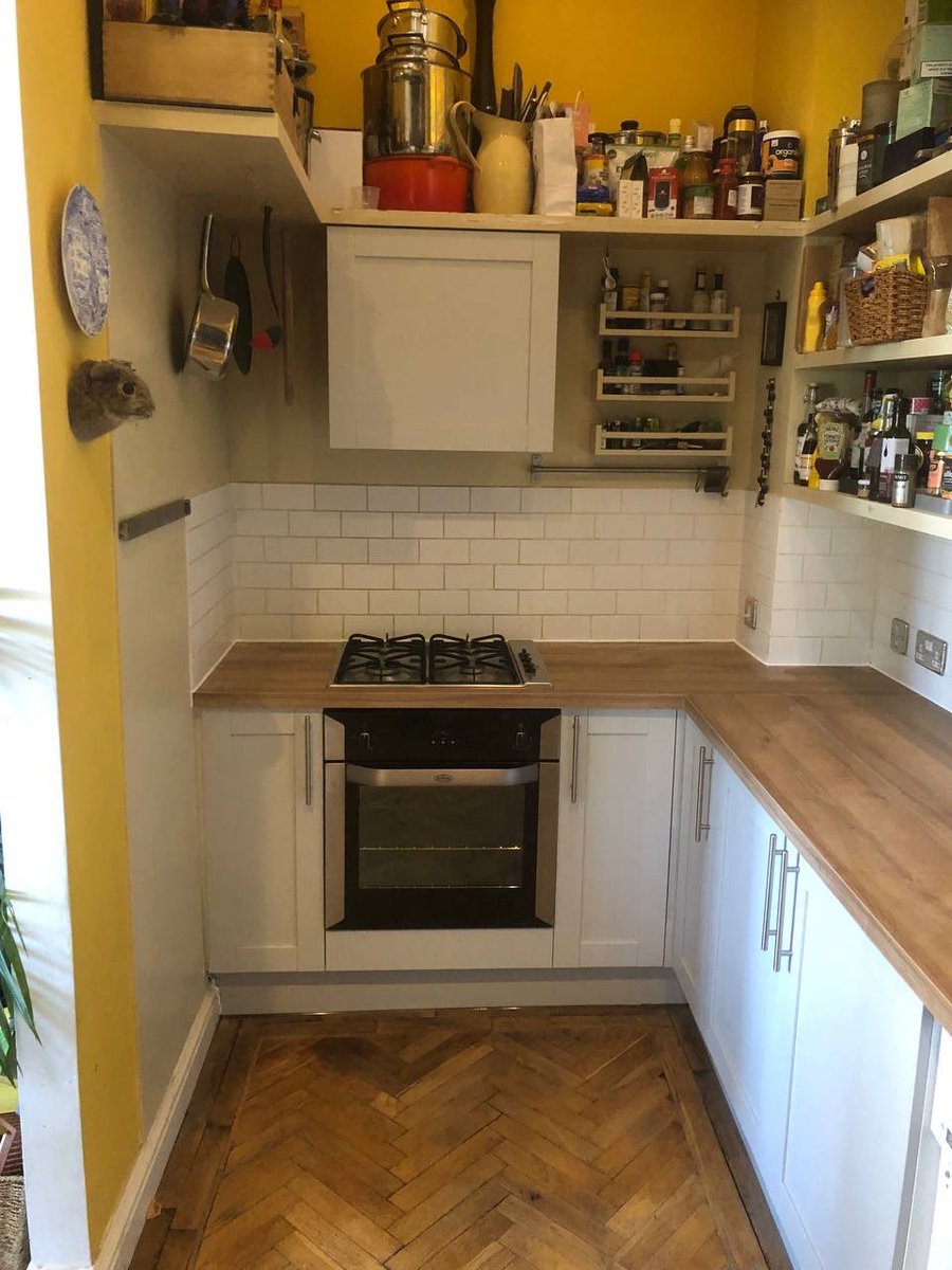 CityViewM's tweet photo. Supplied and installed new #howdens #shaker #kitchen for our clients in #hackney #london including #pest #proofing for any maintenance needs give us a call on 02036405900 https://t.co/jF1wRqlgkv