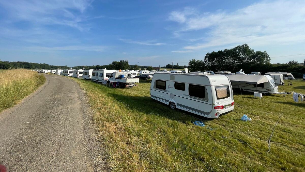 icibelfort's tweet photo. #Bessoncourt : l'installation de 300 caravanes de gens du voyage fait réagir
➡️ https://t.co/WzxIISCa1I https://t.co/feURtSnRay