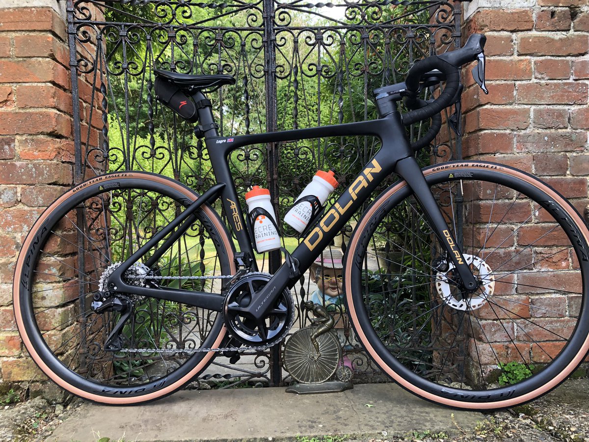 LEGRO's tweet photo. Bike ready for LEJOG in less than 3 weeks time #LEJOG #endtoend #prostatecancer #secrettraining #provision #dolanbikes #dolanares #dolanatreus #madison #chamoisbuttr #teamlegro #useyourhead #kineticore #lazersport #goodyearbike #wingfootalliance #spatzwear #overshoes #supernova https://t.co/Pi0gIYaZOB