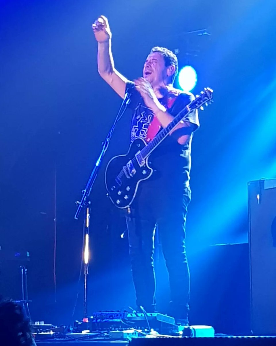 soldiazgm's tweet photo. @DivididosOK Gracias gracias gracias 🙏 tremendo show...  Ricardo un genio, impecable!! Hasta pronto! https://t.co/hMxK7QvpQR