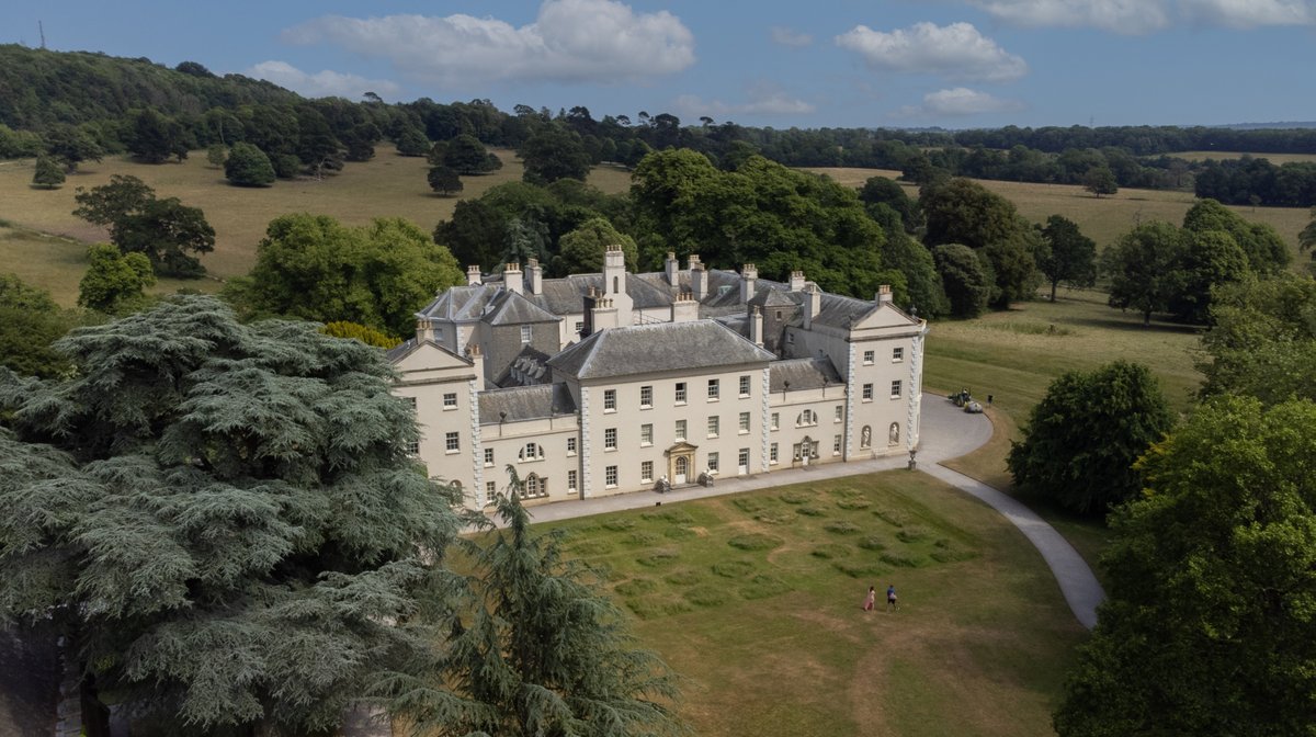 A 250-year-old carpet in the Saloon at Saltram, near Plymouth, has been rewoven thanks to the original weavers building the biggest loom in their 268-year history: ow.ly/9ZBb50OQo5R