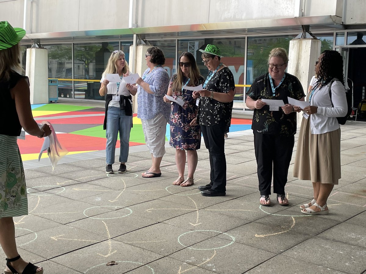 nase_deborah's tweet photo. Sorting networks with numbers, letters, life cycles and more #CSforOH #intentionalintegration @codeorg @OSLN https://t.co/DDrHlkA2ag