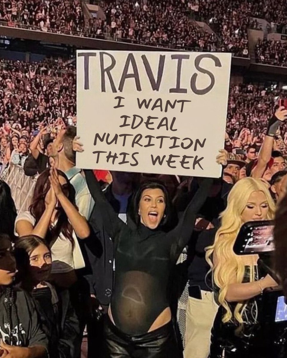 What baby wants, baby gets. 🤰🏻