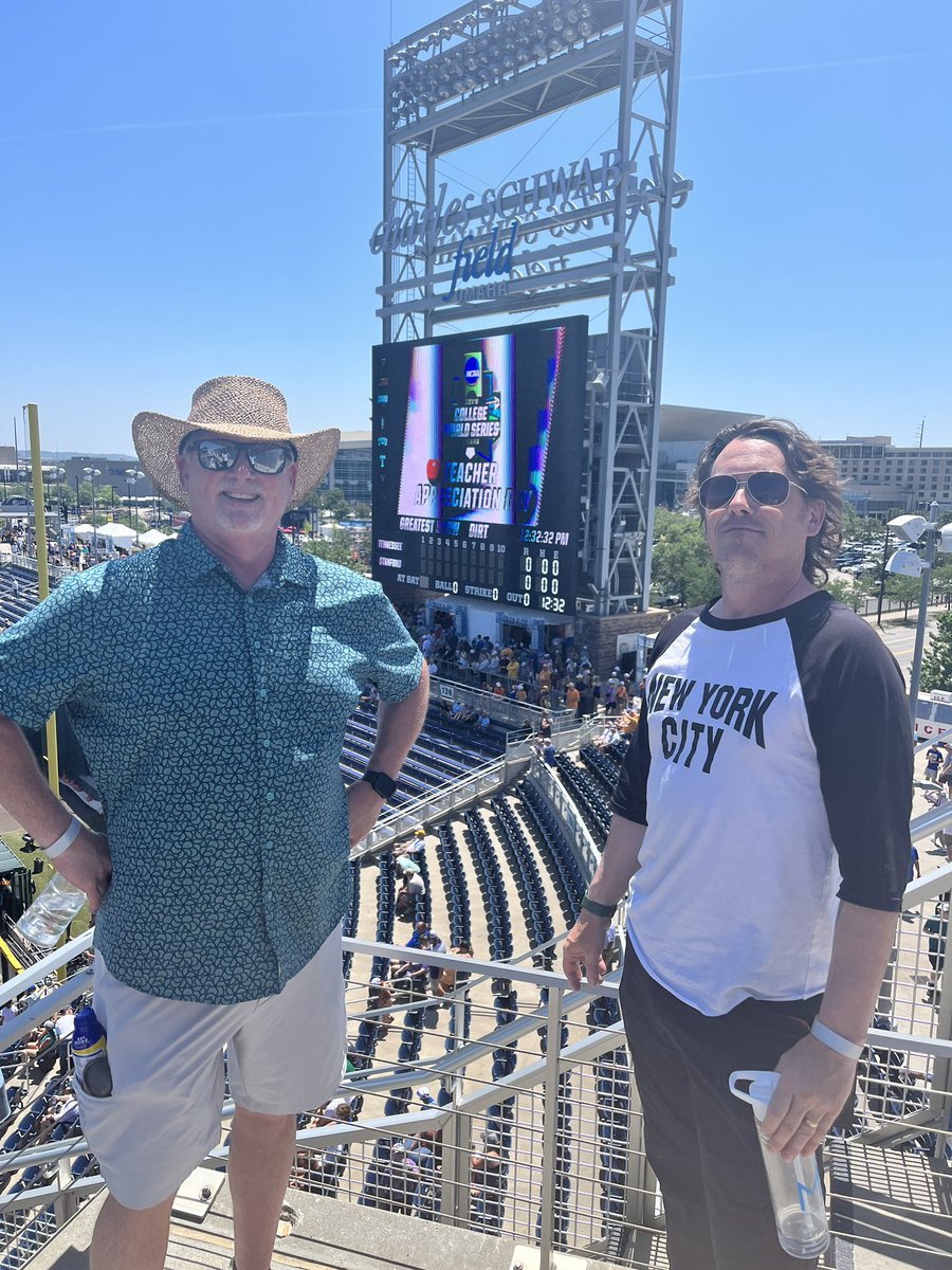 llclark22's tweet photo. Enjoying the CWS for teacher appreciation with a fellow teacher,  @vinylBobRoss #MCWS https://t.co/KgFycywDdt
