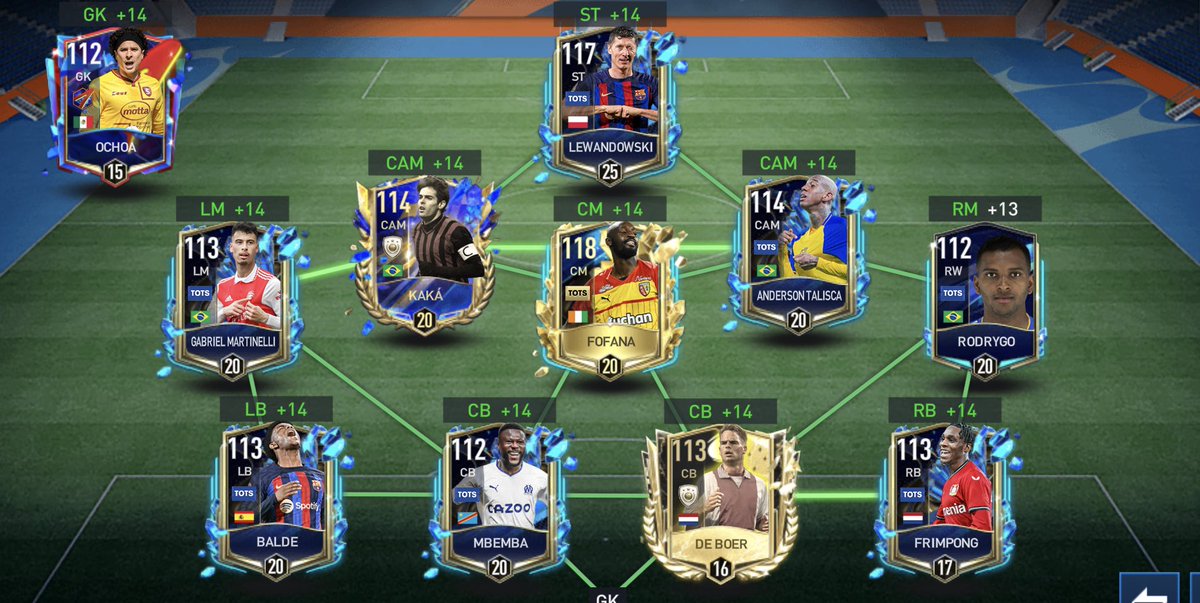 jmeloart's tweet photo. @FirstHalfYT @EAFIFAMOBILE @EASPORTSFIFA @fm22news My A team making people rage quit left and right 😂 I’m saving up for icon kaka over 1billion https://t.co/yQpMgddK5Q