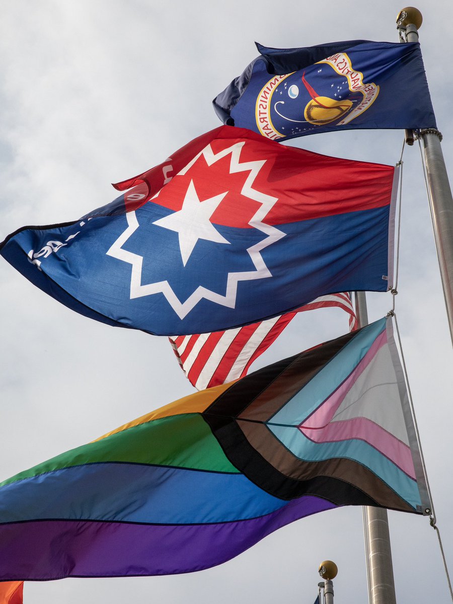 NASALangley's tweet photo. Today, we observe #Juneteenth, the day in 1865 when enslaved African Americans in Galveston, Texas, learned of their emancipation.
 
To commemorate this important day, we raised the Juneteenth flag on center. https://t.co/QAKrCnzA05