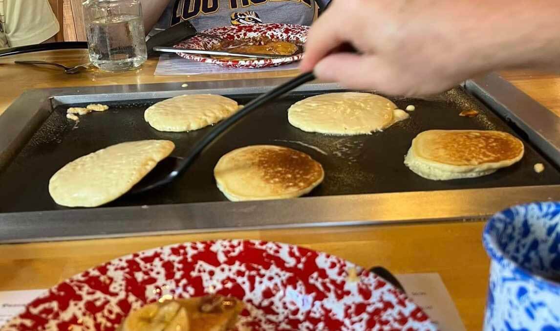 Here’s info on De Leon Springs State Park & their make your own pancake restaurant: authenticflorida.com/make-your-own-… 😋🥞