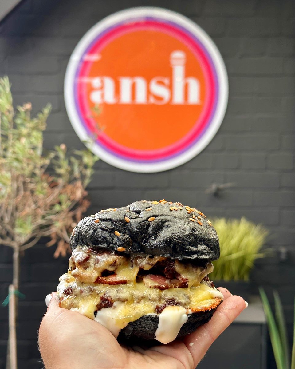 A little bit obsessed with @AnshCymru’s Barti Ddu burger, named after iconic Welsh pirate, ‘Black Bart’. Two smashed Welsh Black beef patties, stacked with smoked streaky bacon & smoked cheese, drizzled with seaweed rum sauce, in a sesame-studded charcoal bun. Mmm… 🤤