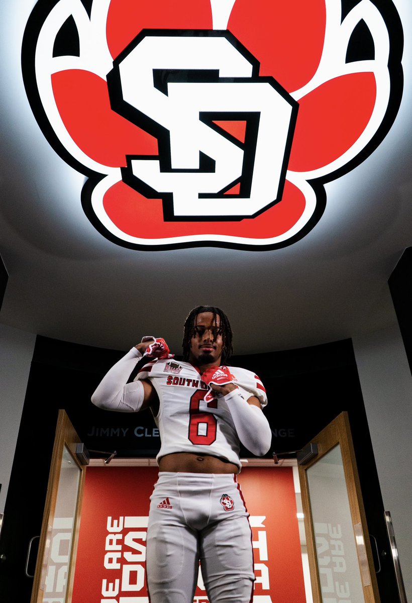 COMMITTED!!! Let’s Work <a href="/SDCoyotesFB/">South Dakota Football</a> #GoYotes