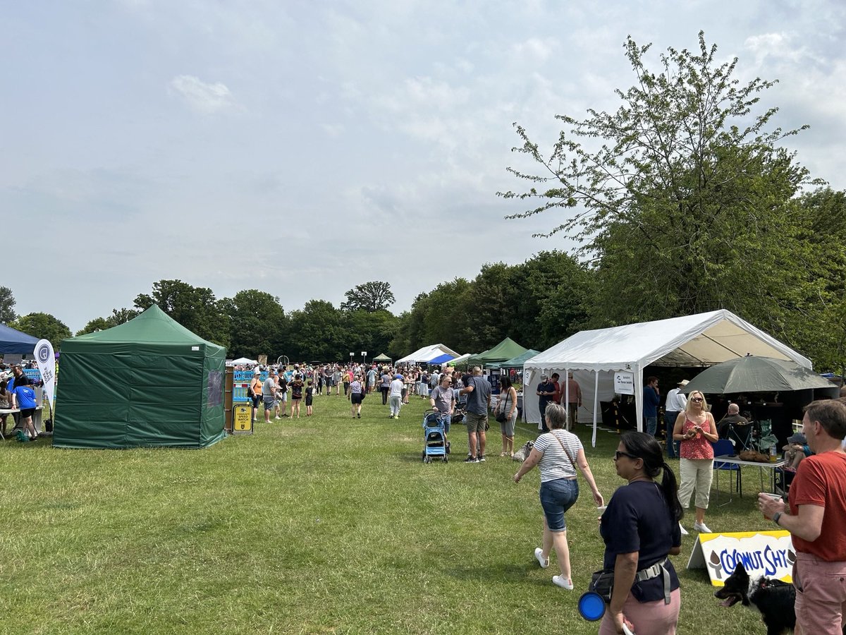 On Saturday afternoon, the Boarding Community visited the Winnersh Summer Fair and enjoyed a lovely afternoon watching the performances and working their way around the stalls, as well as winning a good deal of prizes and sweets!!