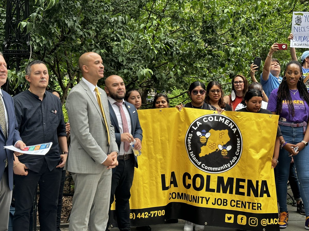 RagaForQueens's tweet photo. Healthcare is a Human Right!
Let’s pass #CoverageForAll and save New York State over $500 Million in the process.
Thanks to @votejgr and @NYSenatorRivera, our coalition of advocates, and all other electeds and supporters who support this common sense legislation! https://t.co/PcYatzZm40