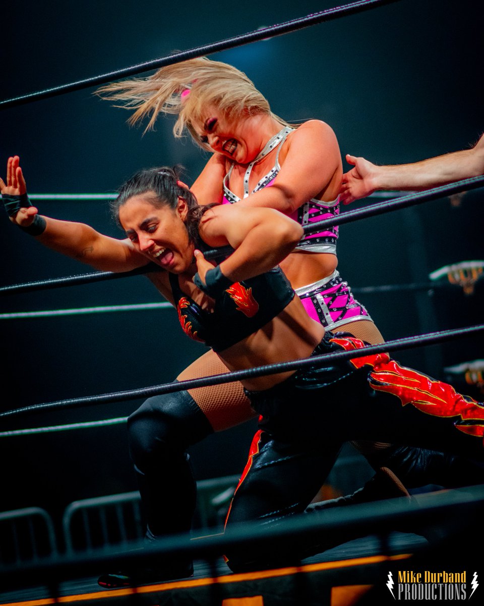Ella Envy of #PrettyEmpowered choking her opponent on the ropes at the #NWA #CrockettCup 2023 Night Two! @ellaenvypro 

📸: Mike Durband Productions