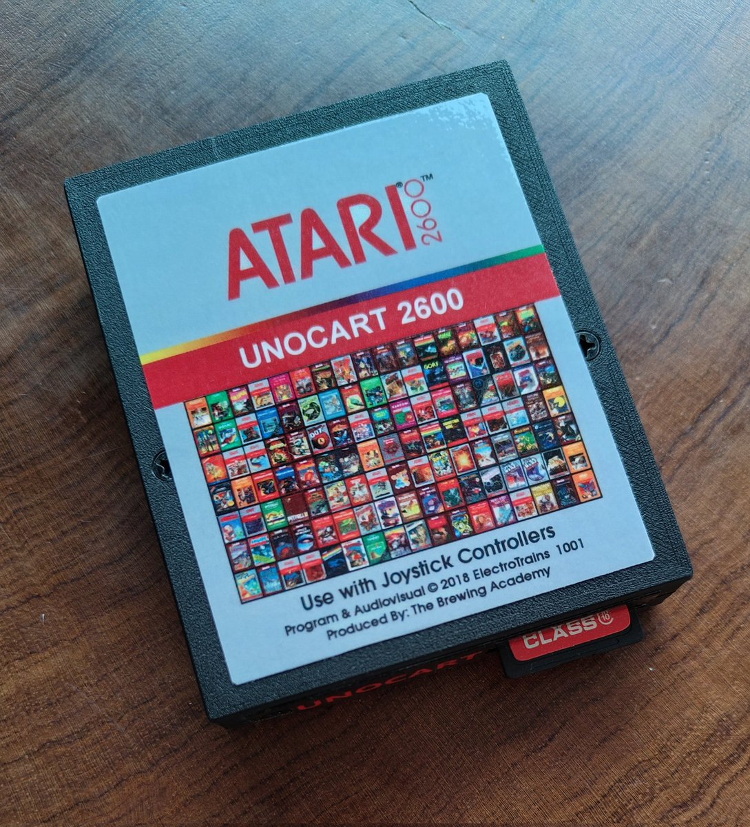Got myself an Atari 2600 flash cart today. Traded it for a 'junk' Twin Famicom I still had lying around waiting to be fixed. Can't wait for the composite mod to arrive so I can play some Demon Attack on real hardware again.

#atari #atari2600 #retrorevival #junk #demonattack