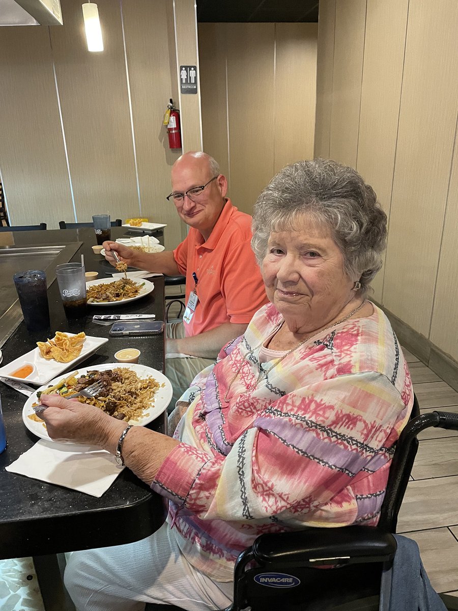 MeadowsOttawa's tweet photo. A group of residents took a trip to enjoy a meal at Yamatos! We love going out and about in the community! #Yamatos https://t.co/BgsMonwEcW