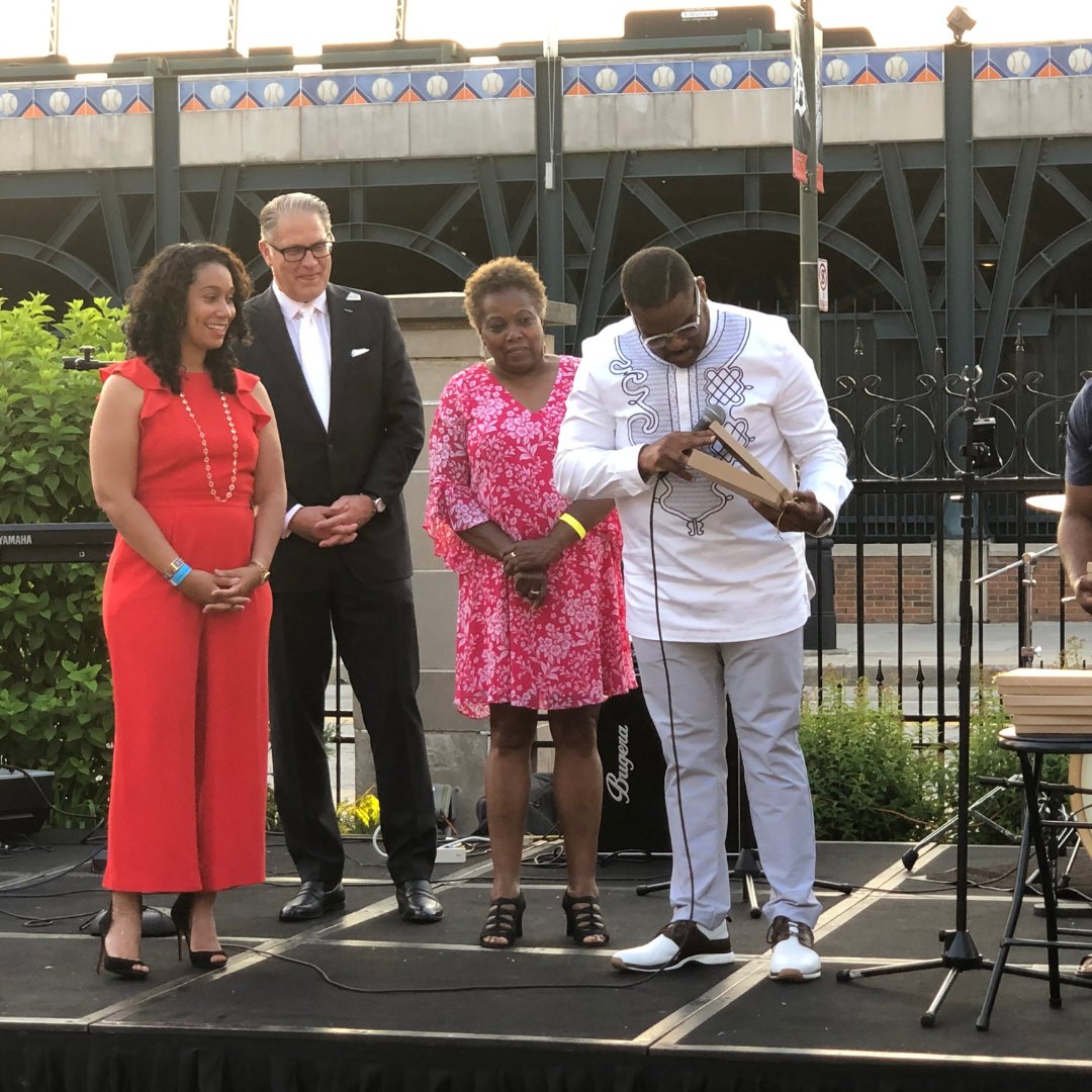 covenanthousemi's tweet photo. In honor of Juneteenth, The Awards Committee for the @NationalAction Juneteenth Freedom Awards presented this year’s Freedom and Justice for All award to our Executive Director, Meagan Dunn! 

#Juneteenth #CovenantHouse #NationalActionNetwork #NoJusticeNoPeace https://t.co/DCuuwNsoKK