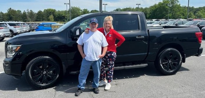 🎉🚙👏 It's time to raise the roof and celebrate Richard for his incredible choice—the #NissanTitan! 🤩😍 Richard, get ready to dominate the road with power, style, and unmatched performance! 💪🌟