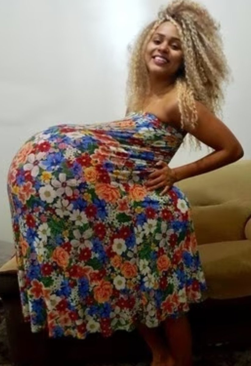 Belly Lover on Twitter "I love girls pretending to look pregnant