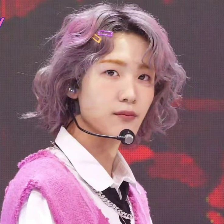 кидайте мне в рп любую фотку и я дам вам цвет, чтобы вы запостили своих фавов с ним

мне дали : фиолетовый
гиук руи юзуриха шота