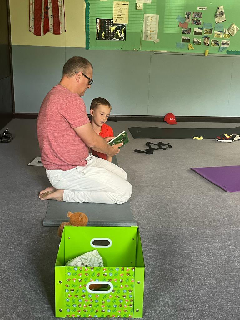 Kaggie1981's tweet photo. Harvey has taken part in a yoga session at squirrel scouts tonight, he followed the Gruffolo story and re-enacted yoga poses to match the story.  Well done Harvey.  #namaste #PledgeToPlay @scargill_school https://t.co/ctDqNuLbQq