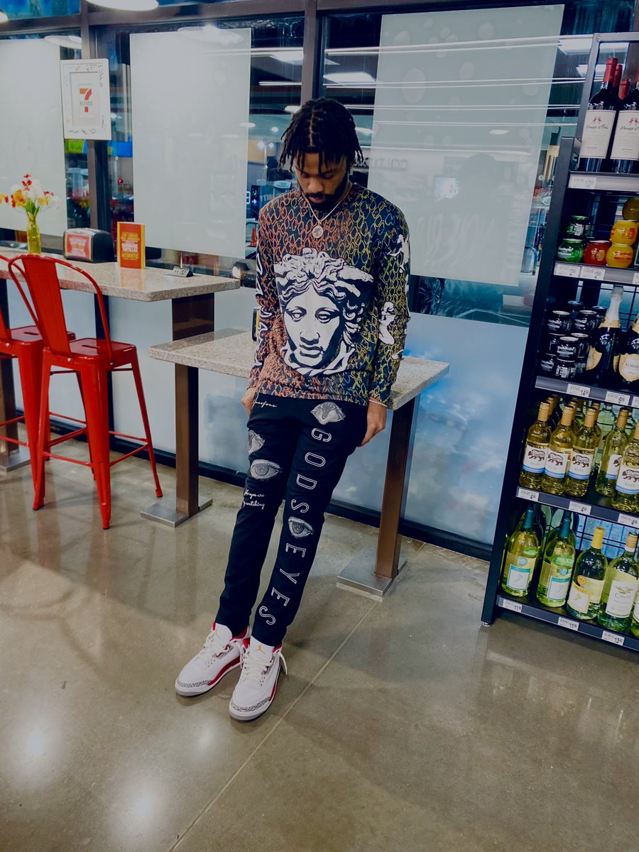 EmirJCarter's tweet photo. Triple threat..✌🏾 https://t.co/3ZUppmFn0n