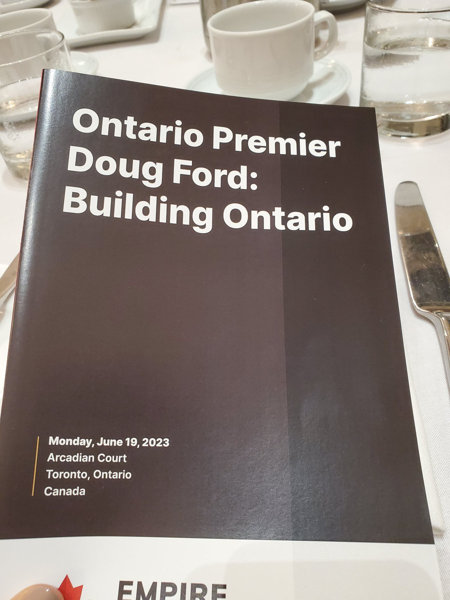CollegesONCEO's tweet photo. Great to hear from the Premier @fordnation about the importance of Ontario's "great colleges and universities " in driving Ontario as a destination of choice for investment.  @JillDunlop1 @CollegesOntario https://t.co/wgV0uUTOF6